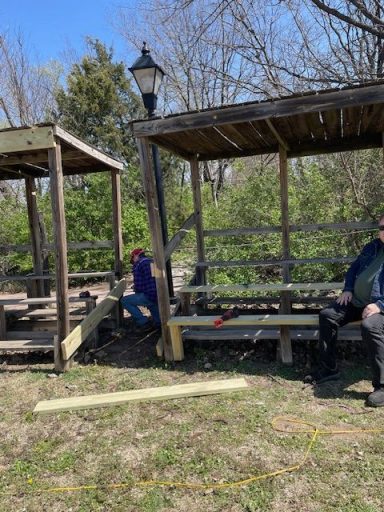 "Dixie" putting on Rails